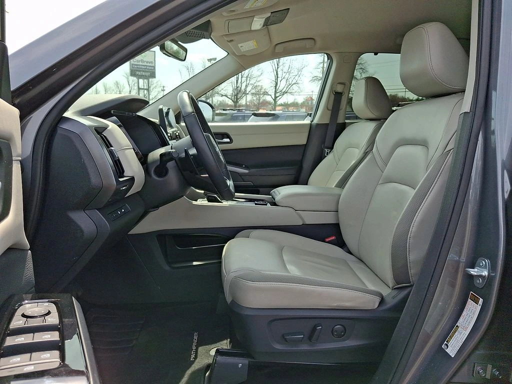 2023 Nissan Pathfinder SL - Photo 15