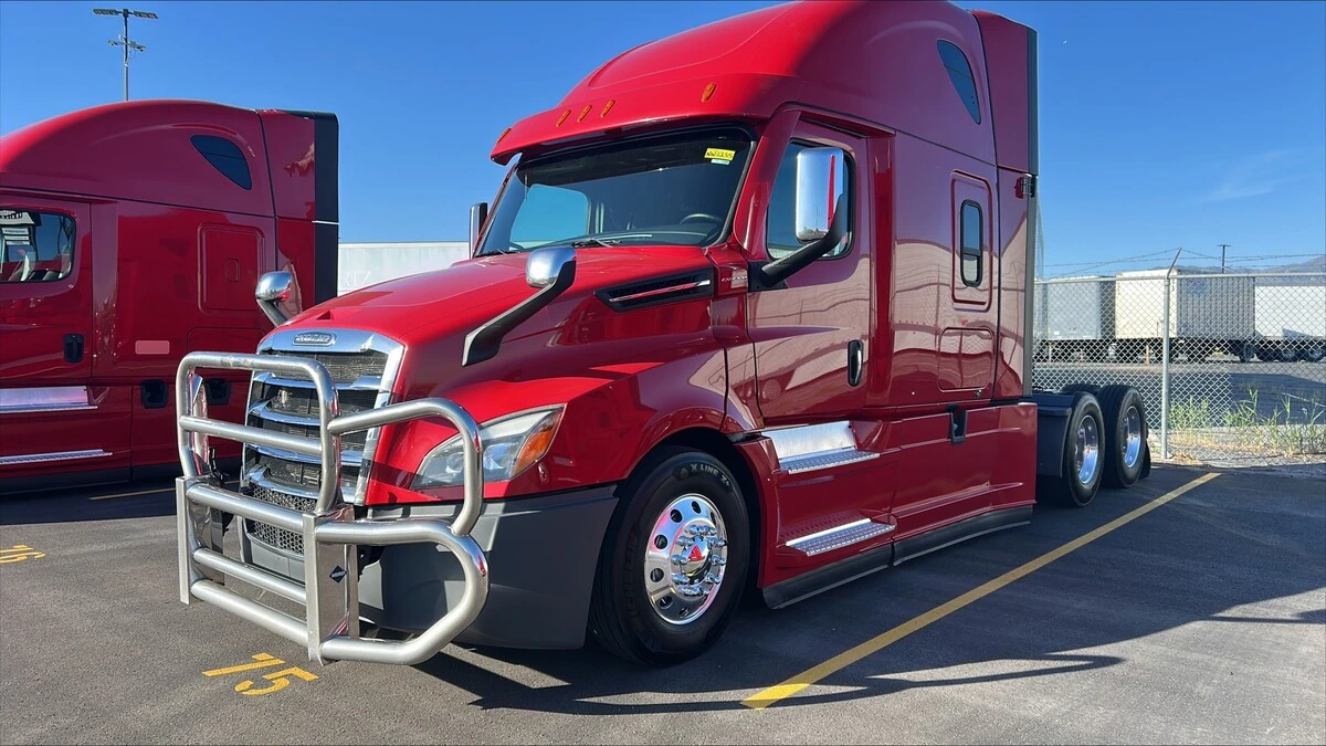 2023 Freightliner Cascadia