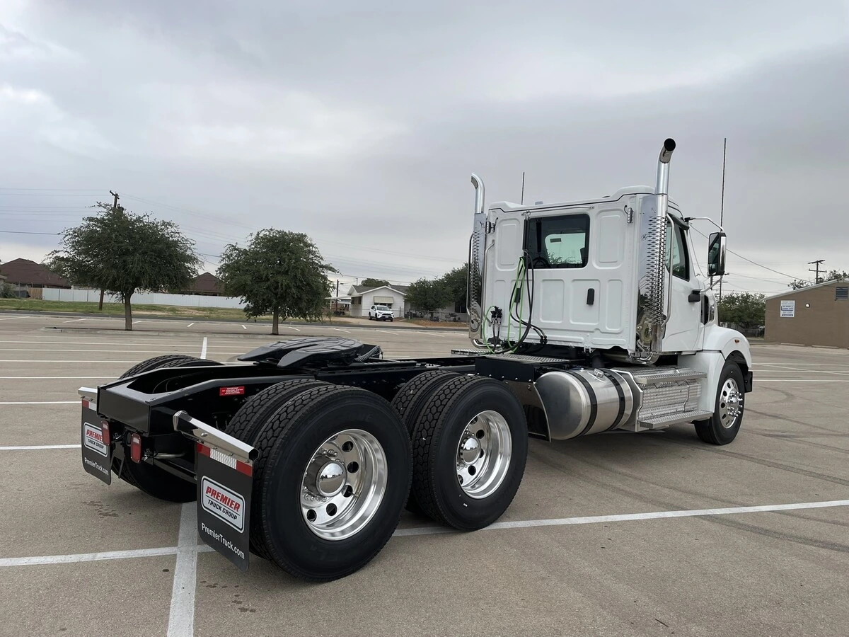 2027 Western Star 49X — photo 6