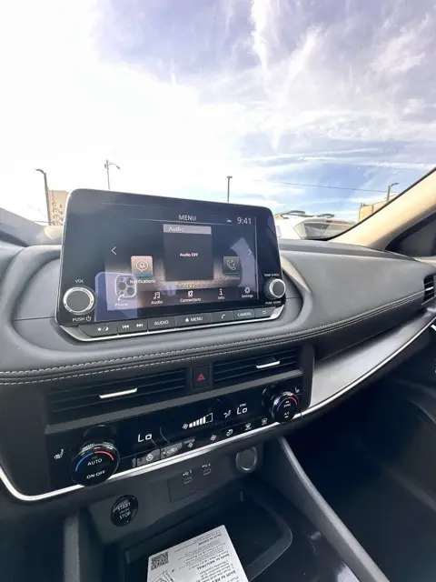 2026 Nissan Rogue SV photo 12