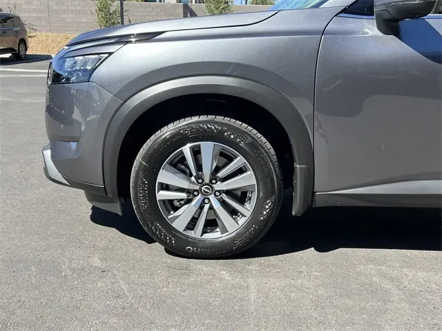 2025 Nissan Pathfinder SL photo 27