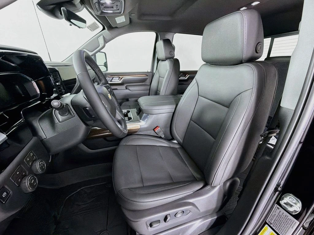 2026 Chevrolet Silverado 3500 HD LT - Photo 21