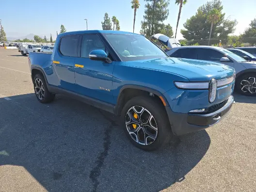 2023 Rivian R1T Adventure's photo