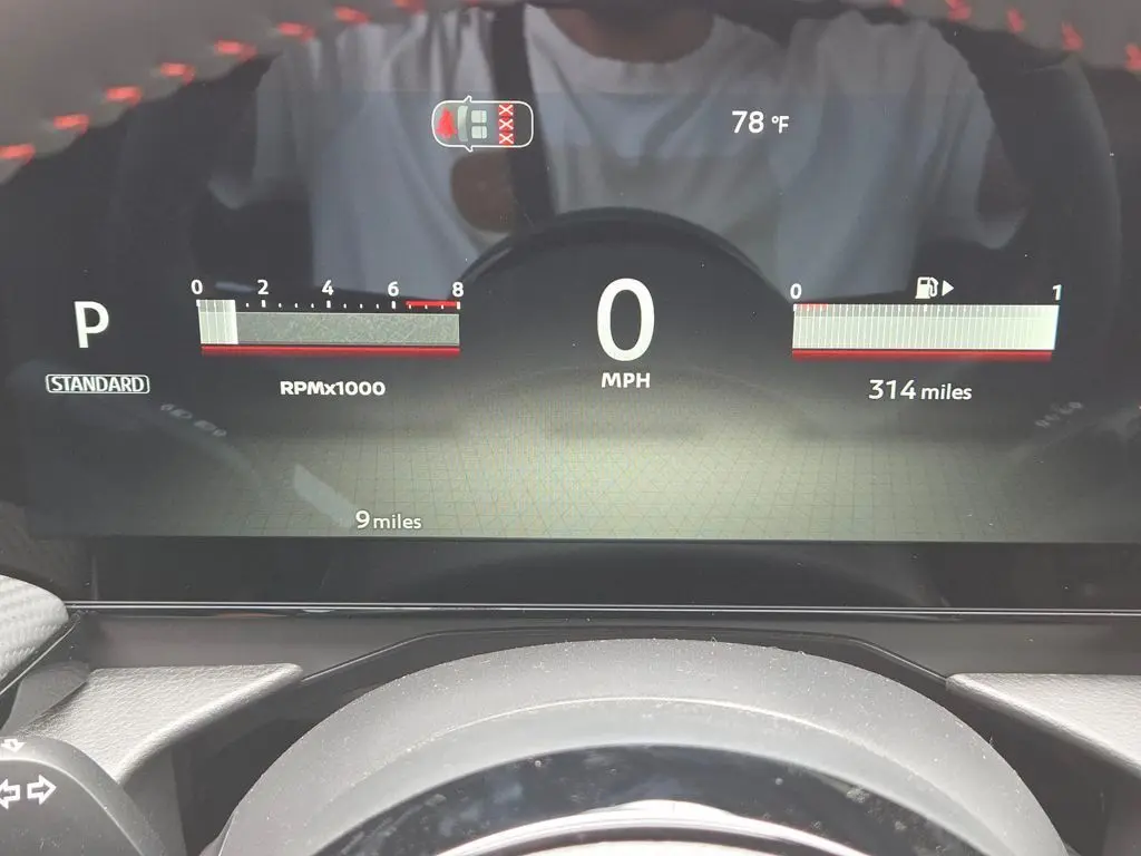 2026 Nissan Kicks SR photo 19