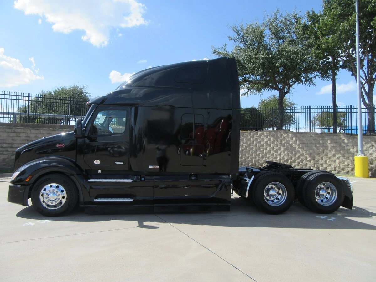 2023 Peterbilt 579 — photo 6