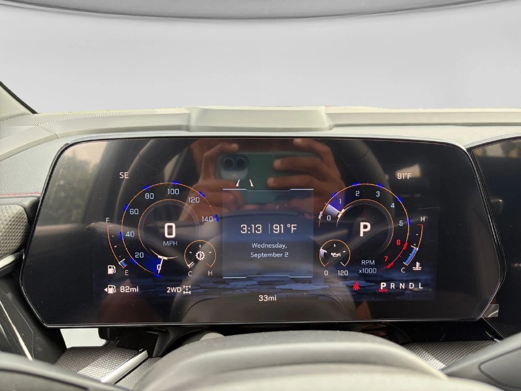 2026 Chevrolet Suburban RST - Photo 13
