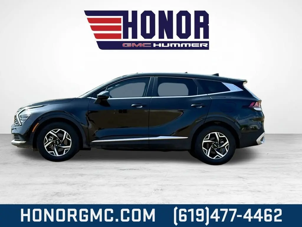 2024 Kia Sportage LX photo 4