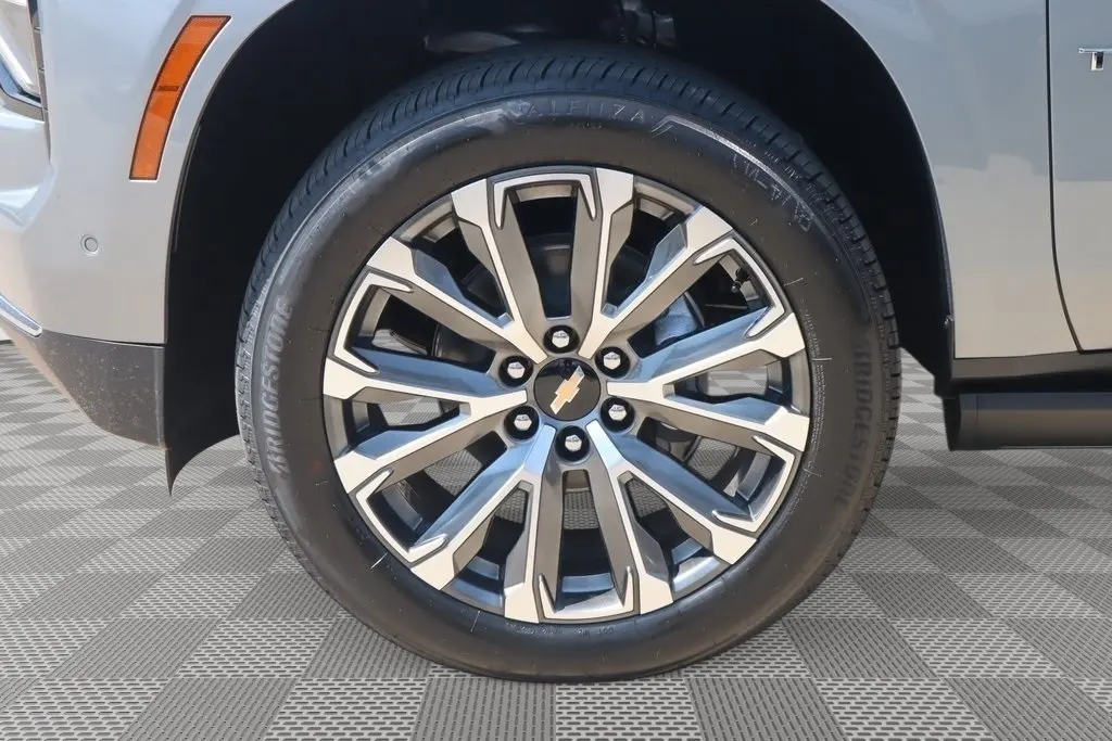 2026 Chevrolet Tahoe High Country photo 9