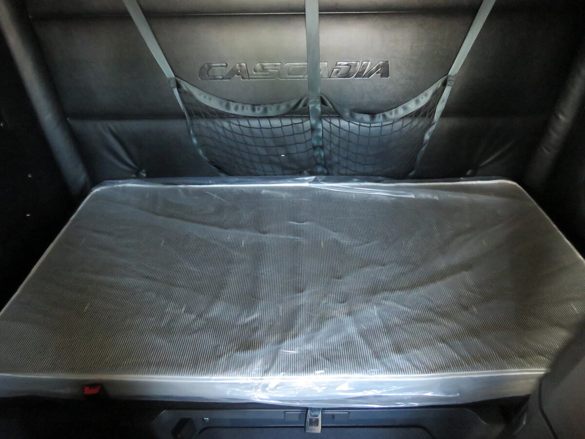 2023 Freightliner Cascadia - image 17