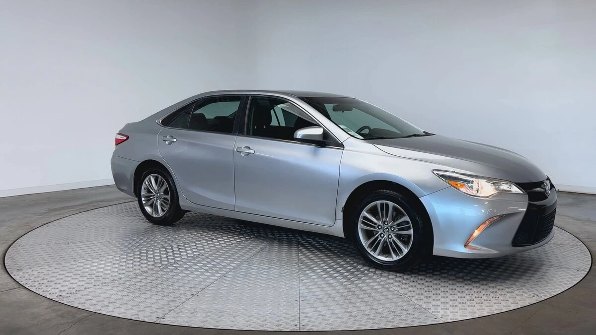Used 2015 Toyota Camry SE with VIN 4T1BF1FK5FU065753 for sale in Highlands Ranch, CO
