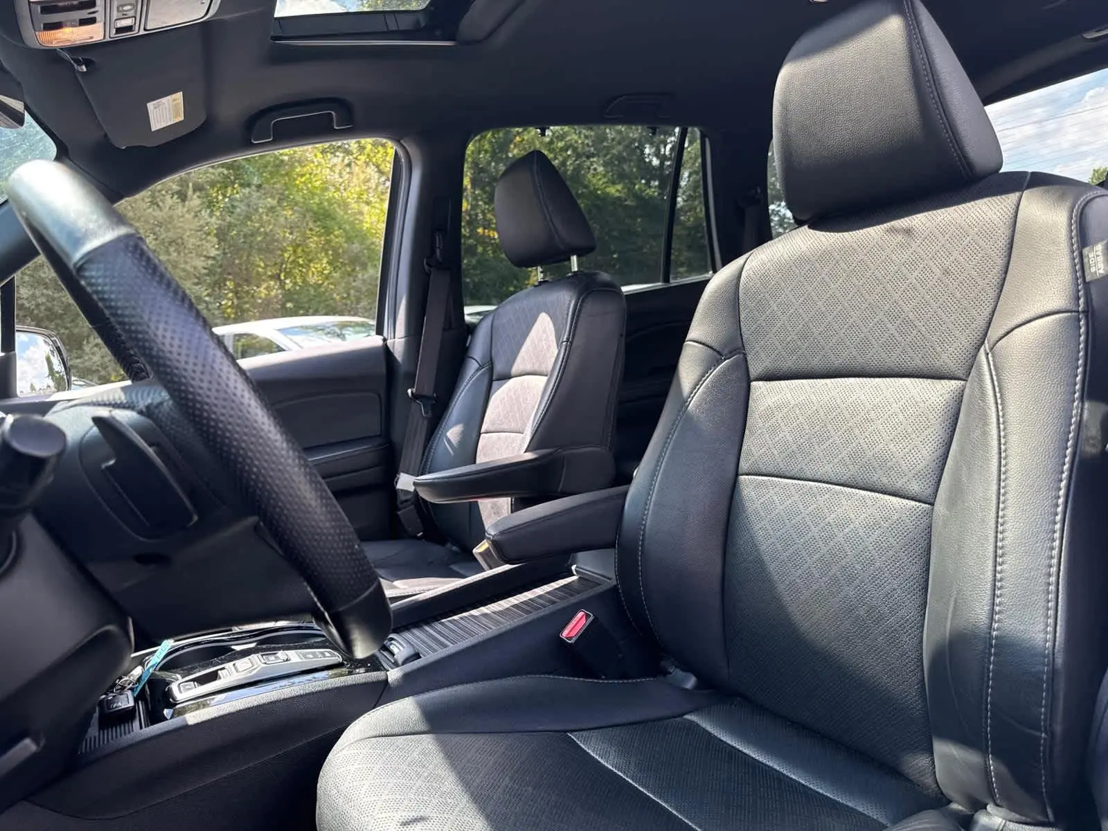 2023 Honda Passport Elite photo 12