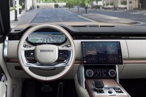2023-Range-Rover-interior-300x200