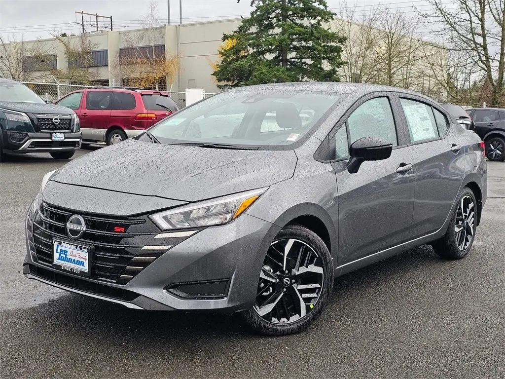 2025 Nissan Versa Sedan SR