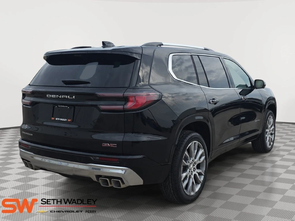 2026 GMC Acadia Denali - Photo 7