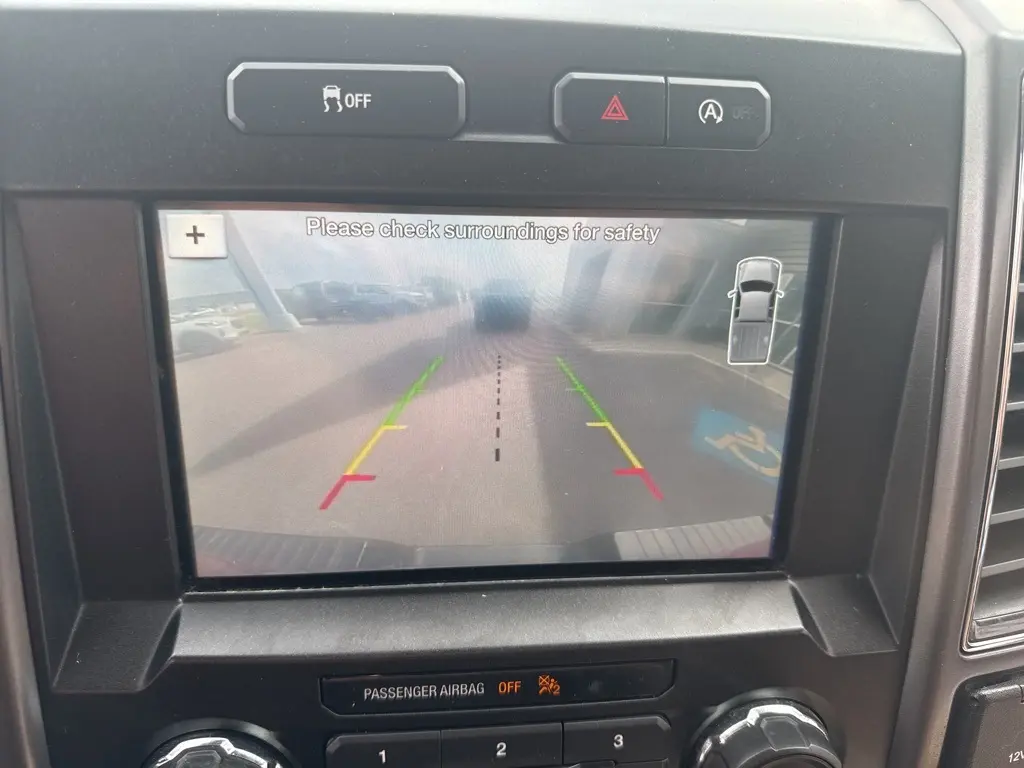 2018 Ford F-150 XLT photo 17