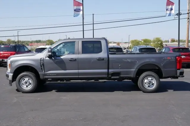 2026 Ford F-350 photo 7