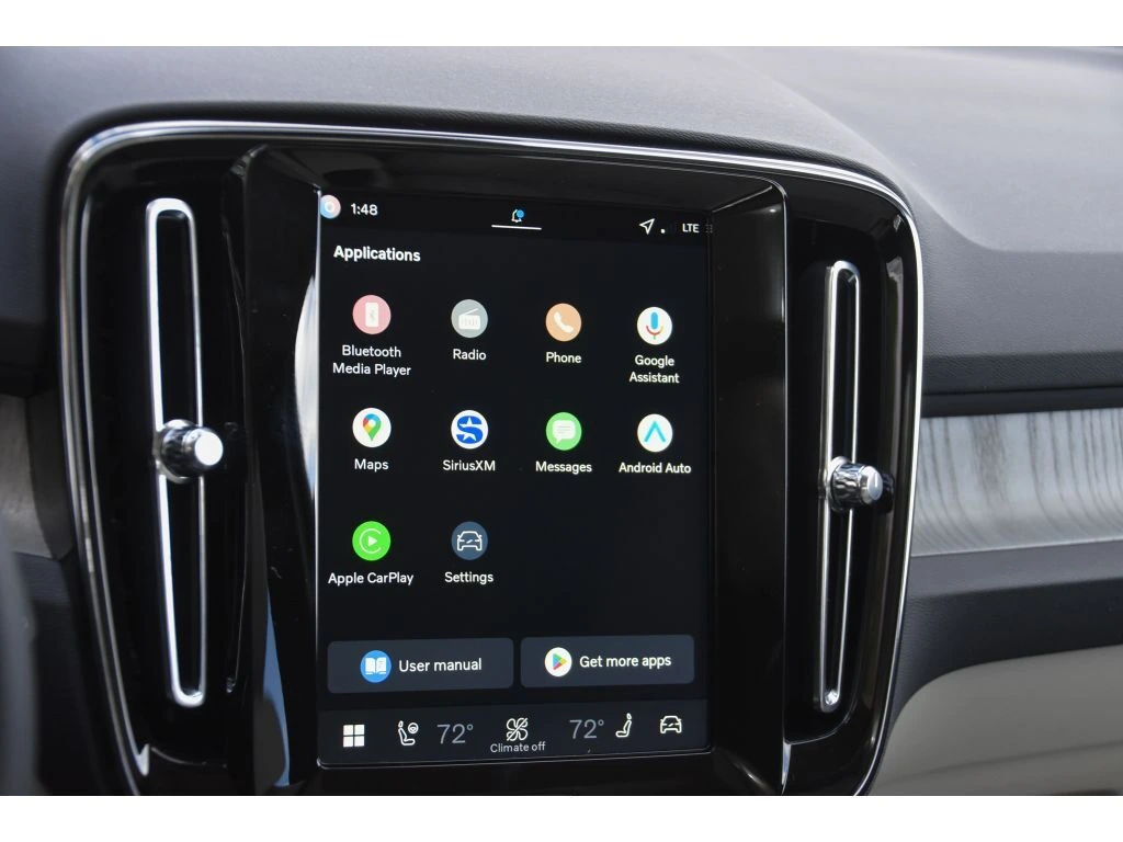 2026 Volvo - image 19