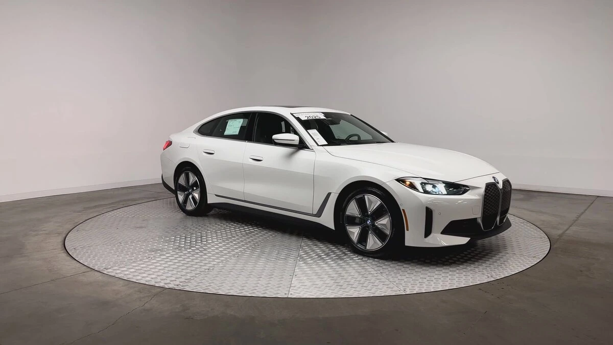 Used 2025 BMW i4 40 with VIN WBY43HD04SFU90314 for sale in Highlands Ranch, CO