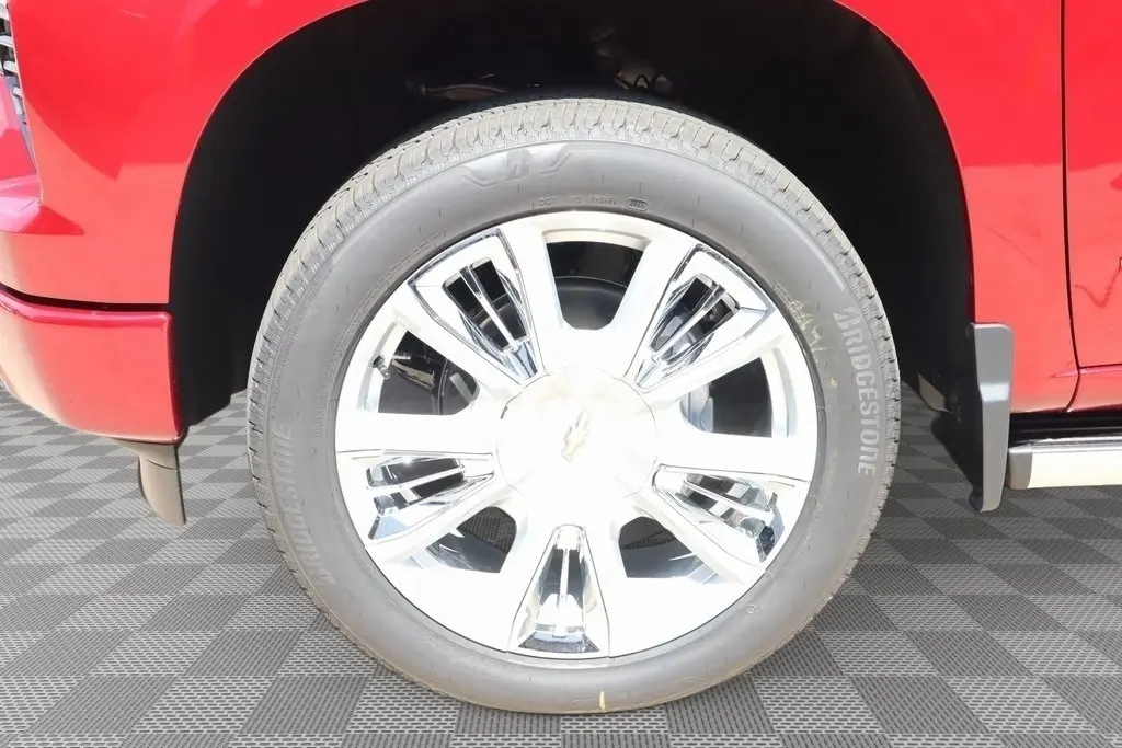 2026 Chevrolet Silverado 1500 High Country photo 10