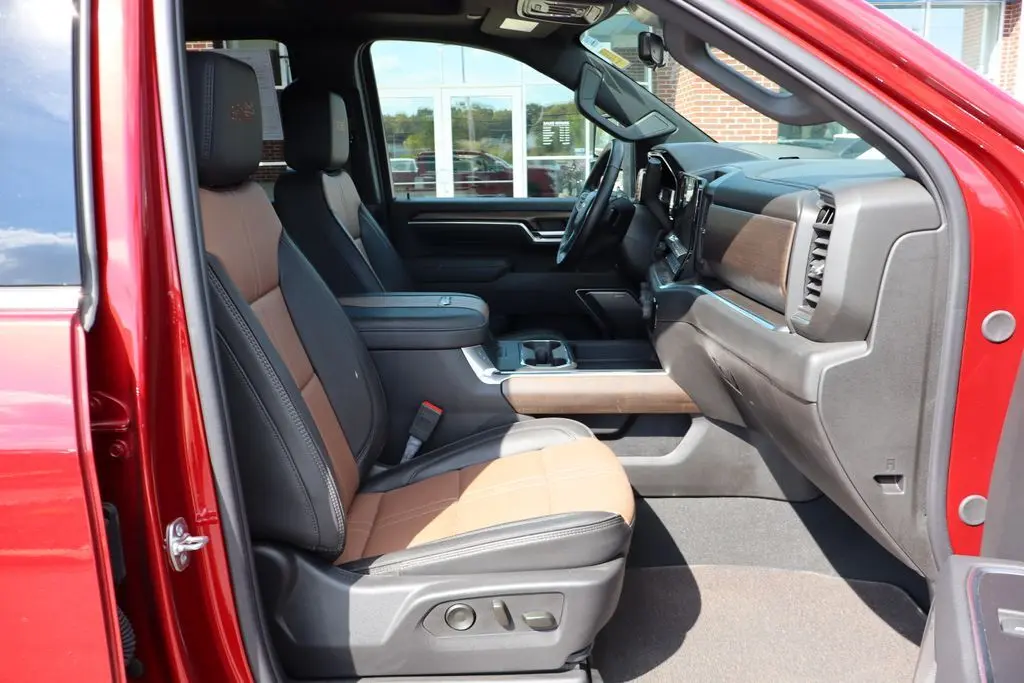 2025 Chevrolet Silverado 2500HD High Country photo 52