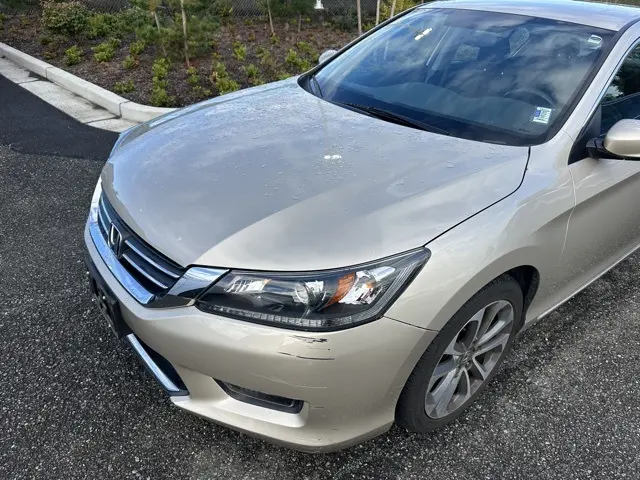 2015 Honda Accord Sport photo 3