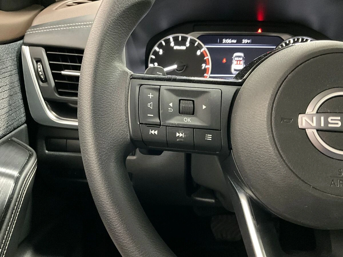 2023 Nissan Rogue SV - Photo 19
