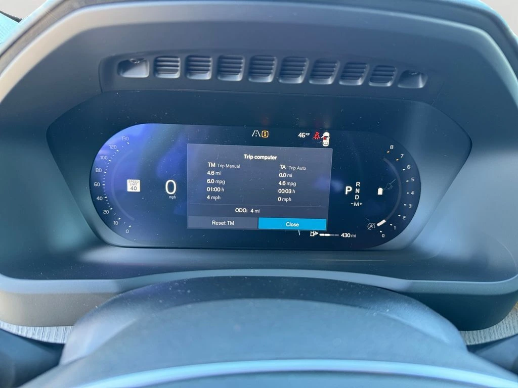 2026 Volvo - image 24