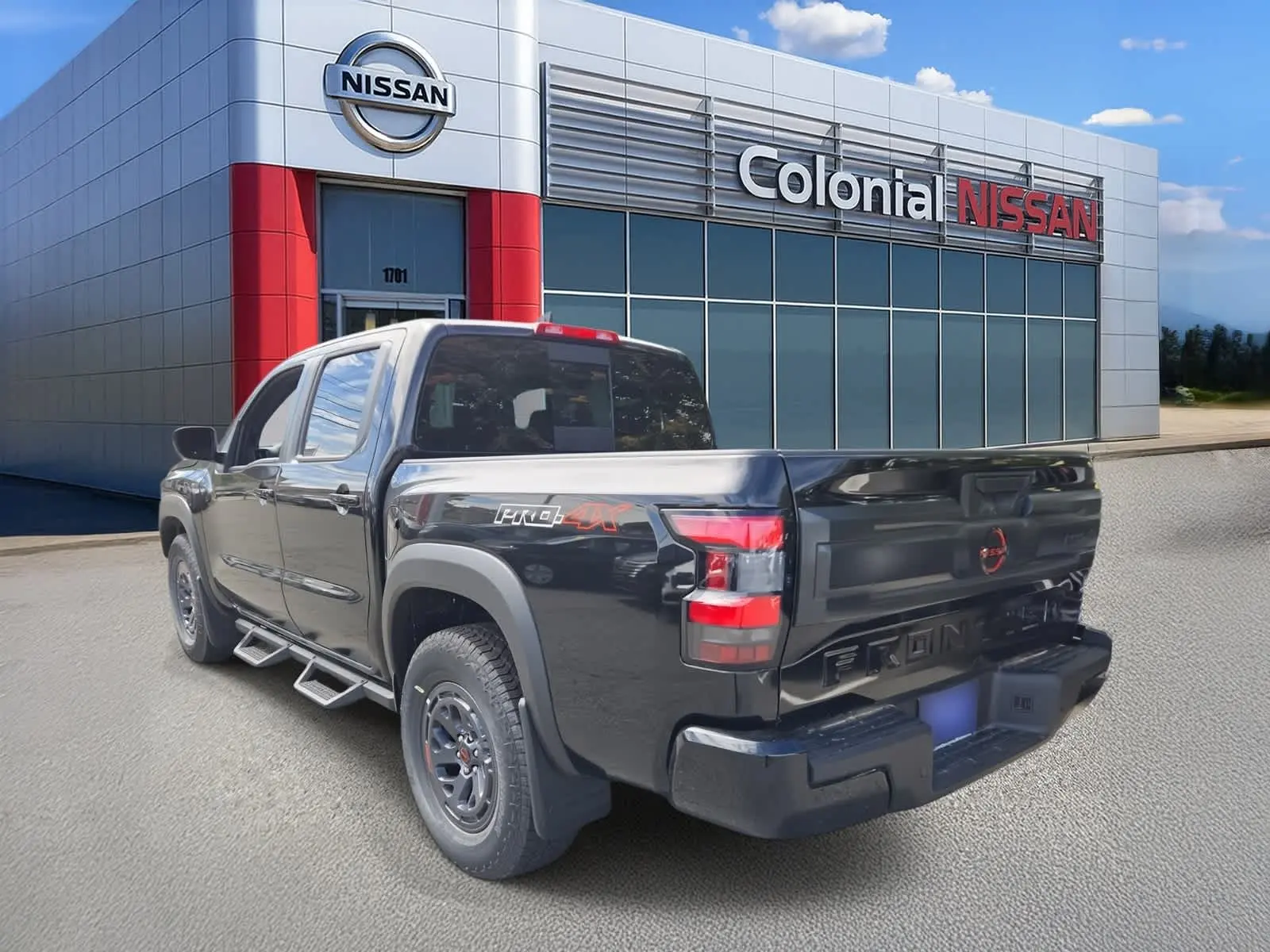 2025 Nissan Frontier PRO-4X photo 6