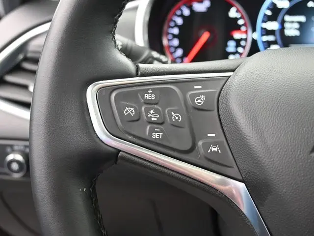 2024 Chevrolet Malibu Premier 2LT photo 27