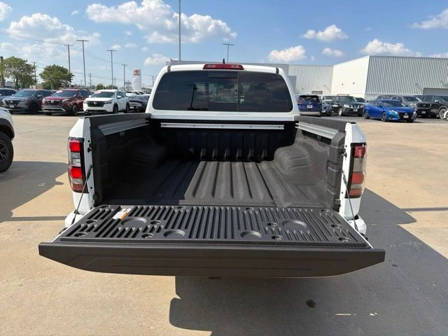 2026 Nissan Frontier SV - Photo 6
