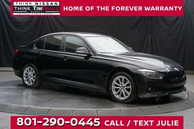 2017 BMW 3 Series 320i's photo