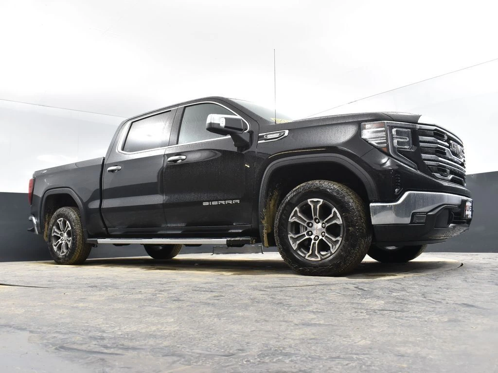 2024 GMC Sierra 1500 SLT - Photo 41