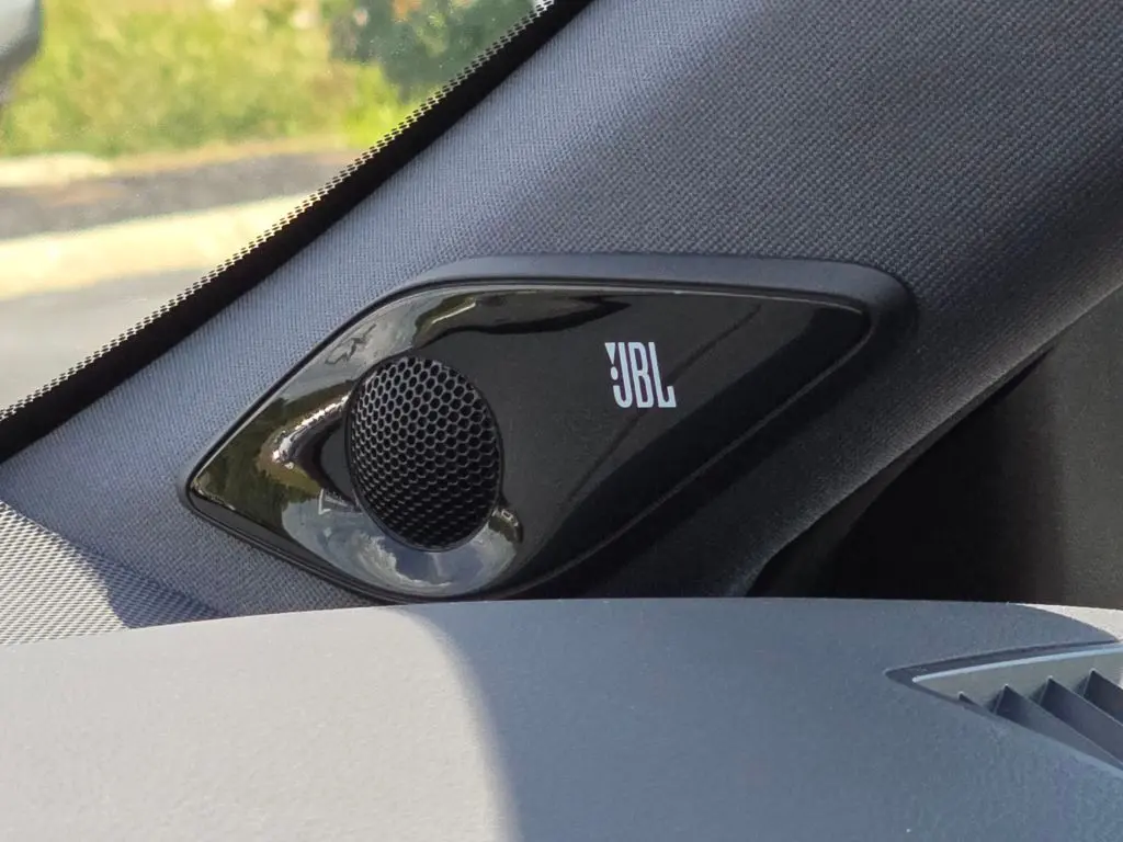 2021 Toyota Avalon Hybrid Limited photo 26