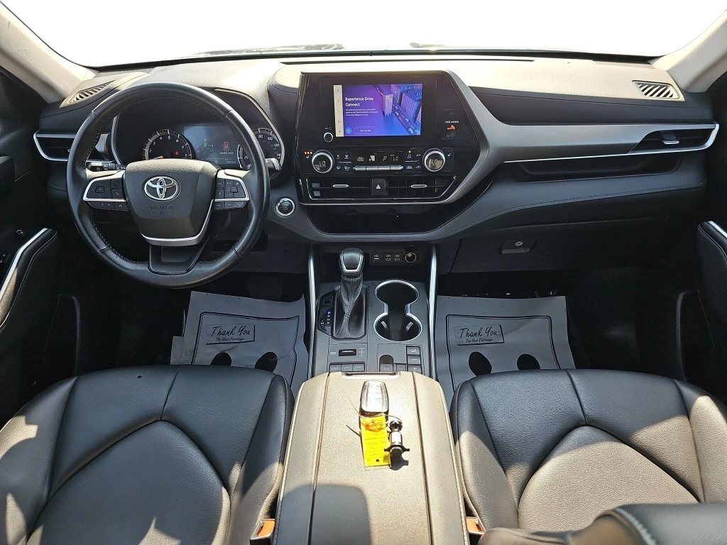 2023 Toyota Highlander XLE - Photo 13