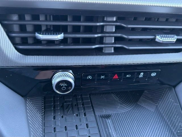 2025 Ford Explorer ST-Line - Photo 23