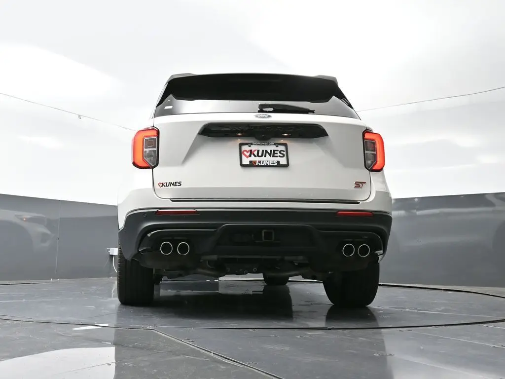 2021 Ford Explorer ST photo 42