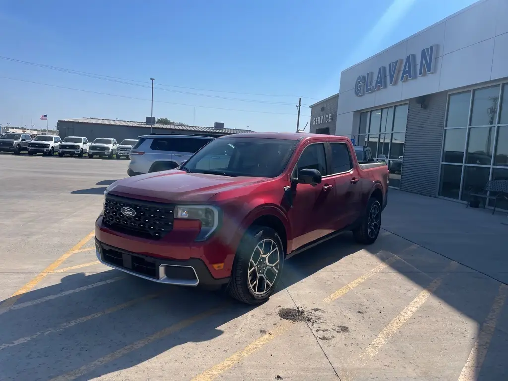 2025 Ford Maverick Lariat photo 3