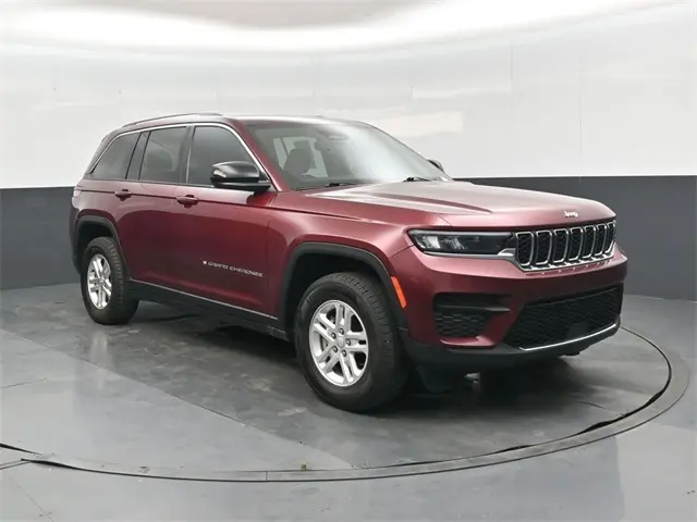 2023 Jeep Grand Cherokee Laredo's photo