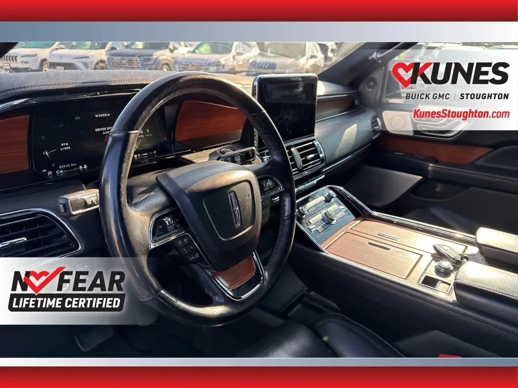 2019 Lincoln Navigator L Reserve photo 14