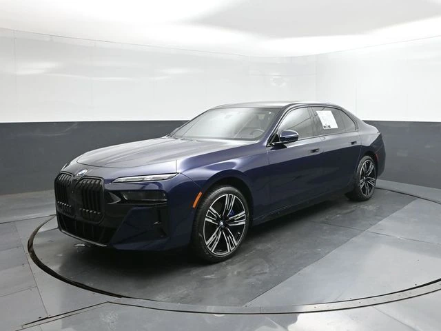 2025 BMW 7 Series 760i - Photo 22
