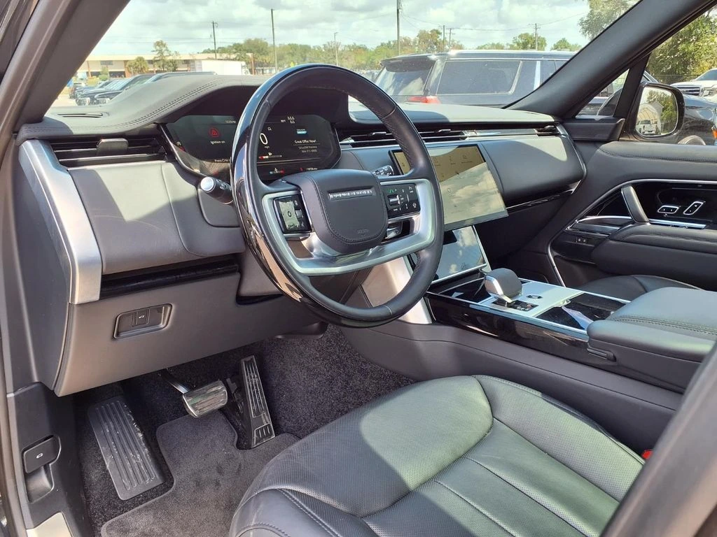 2025 Land Rover Range Rover SE - Photo 24