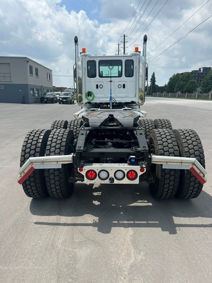 2027 Western Star 49X — photo 8