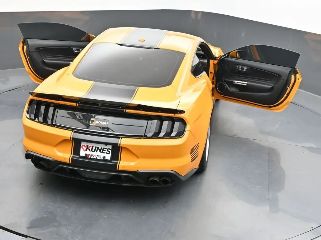 2019 Ford Mustang GT Premium photo 49