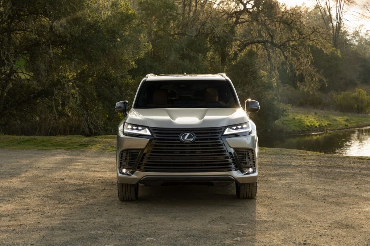 2026 Lexus LX front view showing the spindle grille