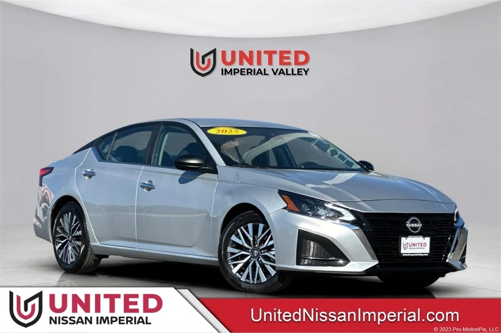 2025 Nissan Altima SV