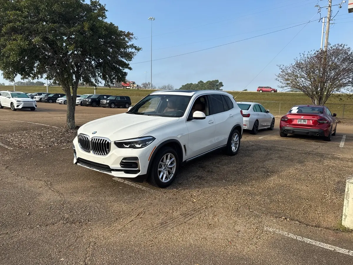 2023 BMW X5 40i's photo