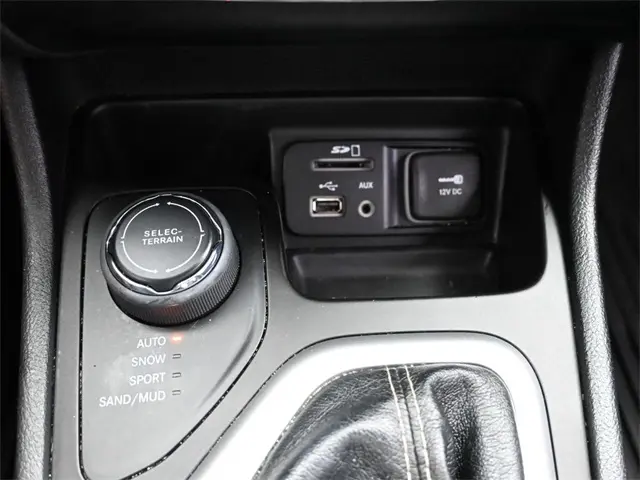 2018 Jeep Cherokee Latitude photo 15