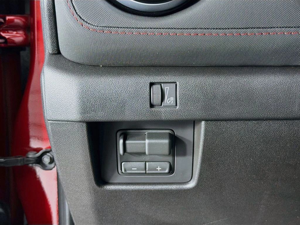 2026 Chevrolet Colorado Z71 - Photo 10