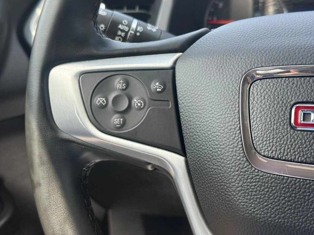 2023 GMC Acadia SLT - Photo 19