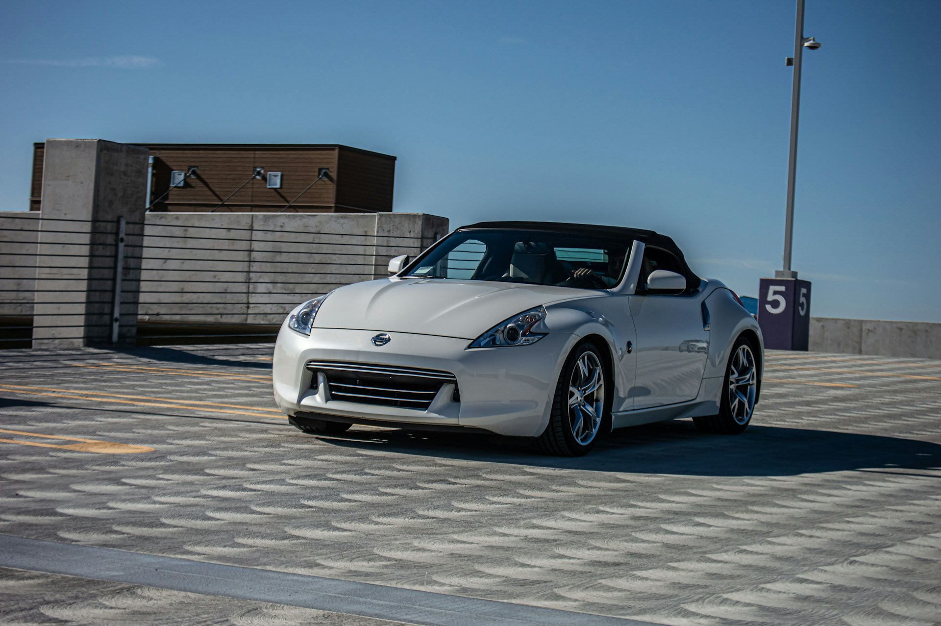 Nissan EV